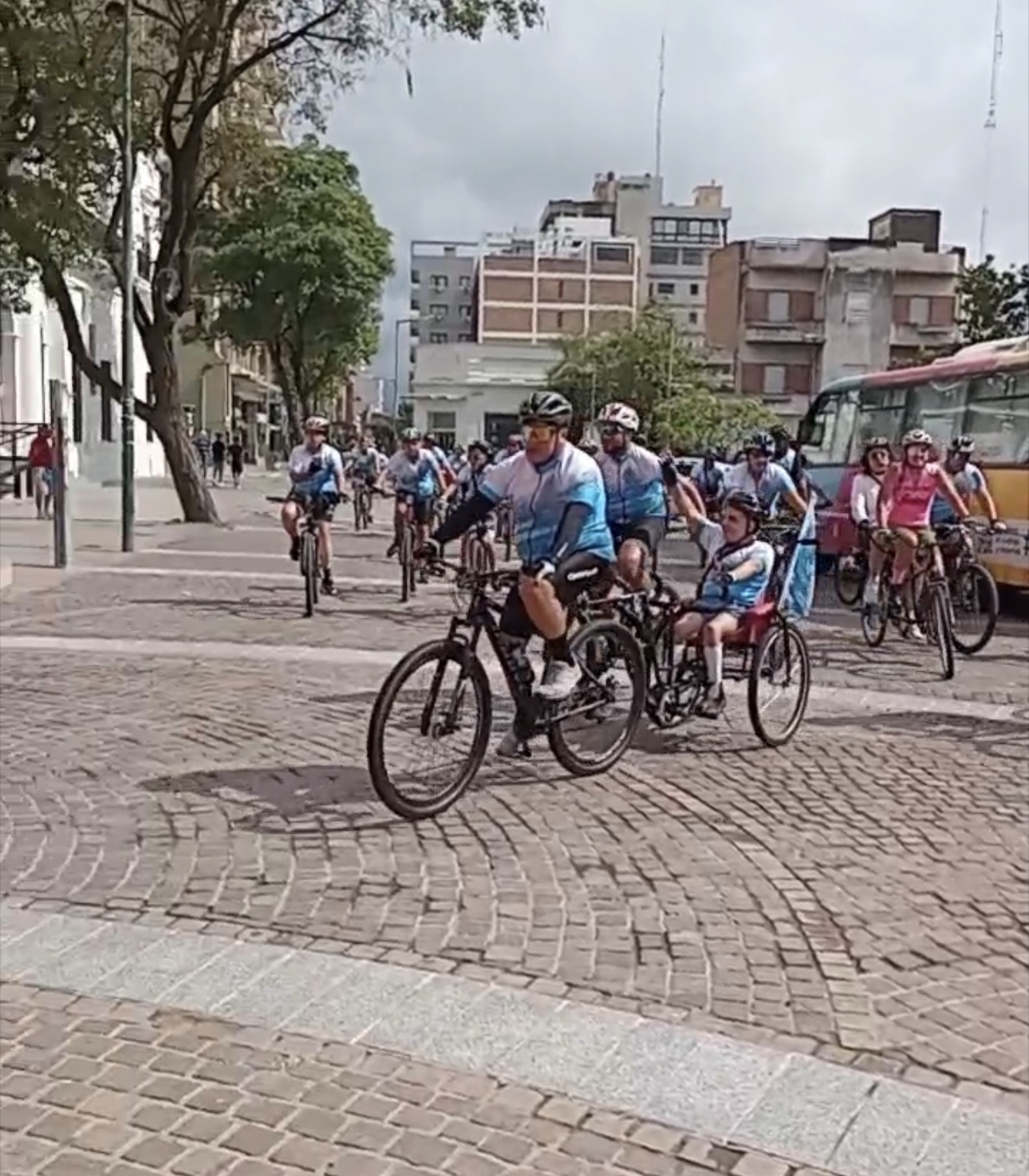 🚴‍♂️✨ LLEGADA DE PEREGRINOS “REMONTANDO SUEÑOS – PEDALEAN POR LA IGUALDAD” A SFVC