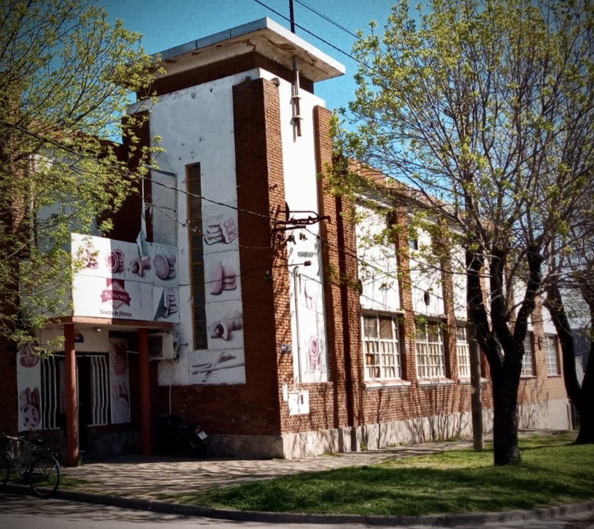 📉 CIERRA UNA HISTÓRICA FÁBRICA DE GALLETITAS EN ARGENTINA