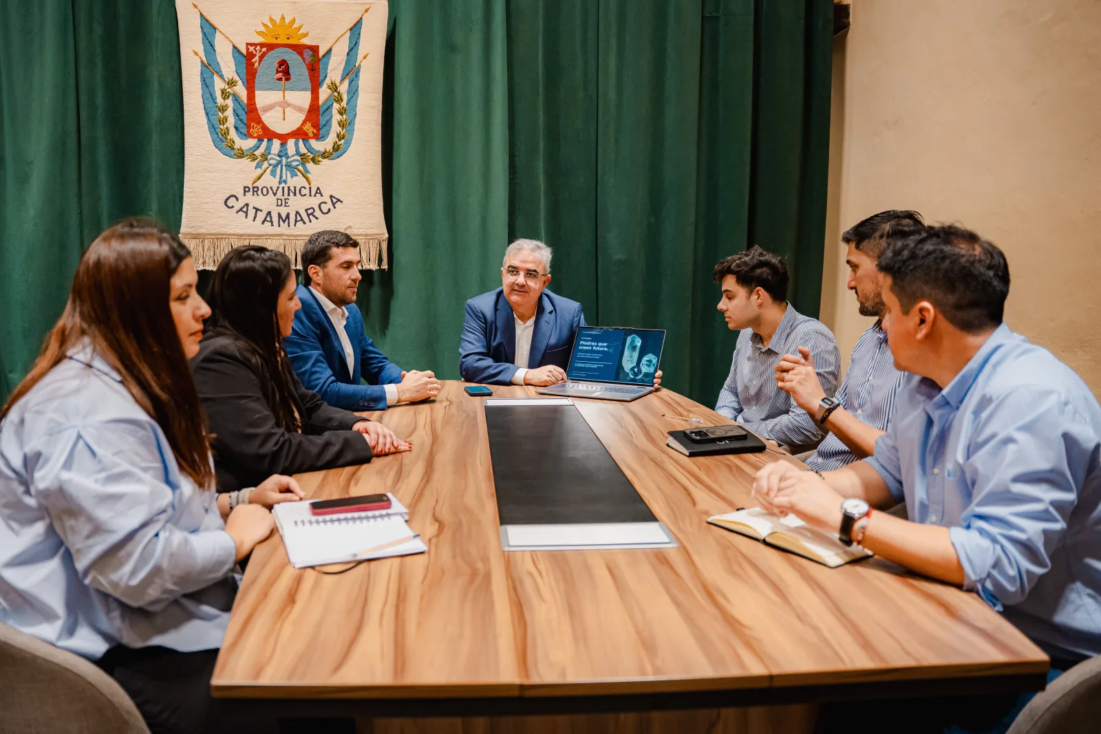 💎🇦🇷 CATAMARCA QUIERE LLEVAR SU TOPACIO A LOS MERCADOS INTERNACIONALES