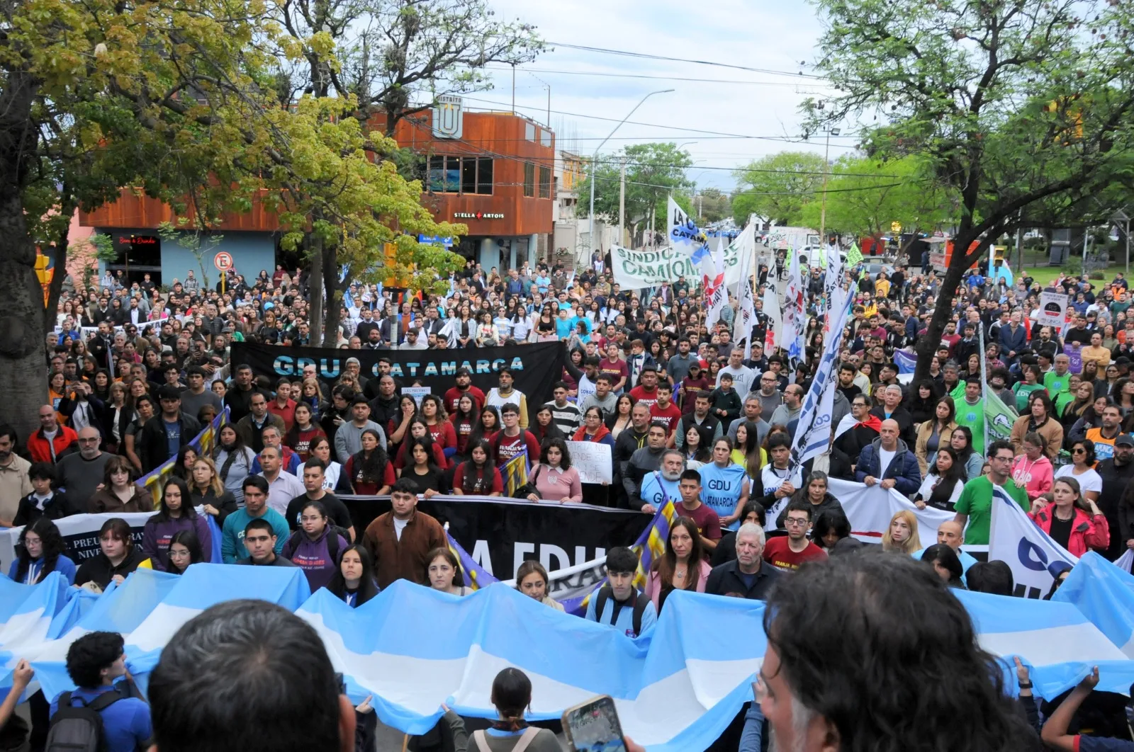 🎓📢 CATAMARCA MARCHÓ EN DEFENSA DE LA UNIVERSIDAD PÚBLICA